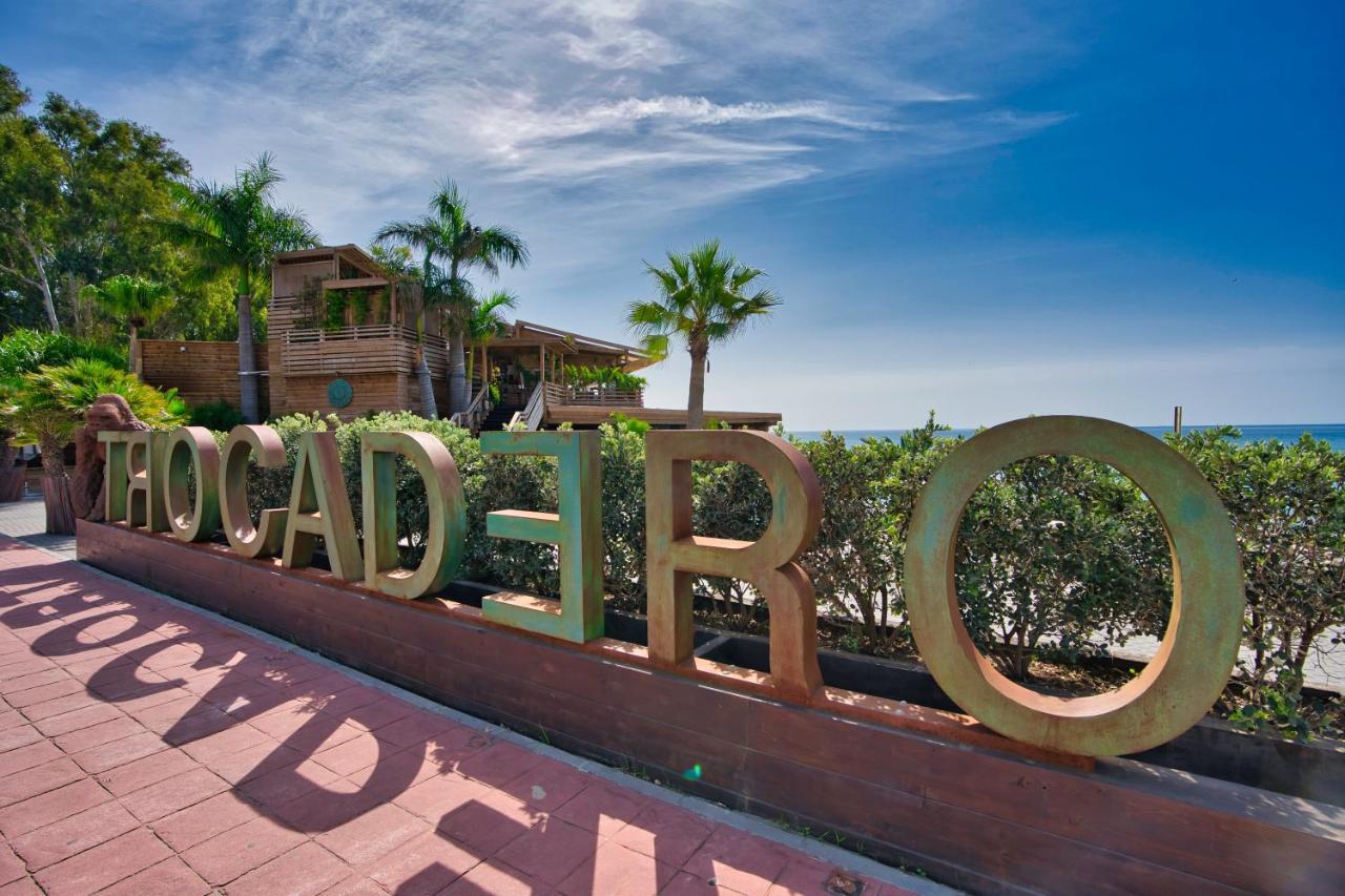 Apartamento Torreon Del Mar 100M De La Playa Garage Benalmádena Buitenkant foto
